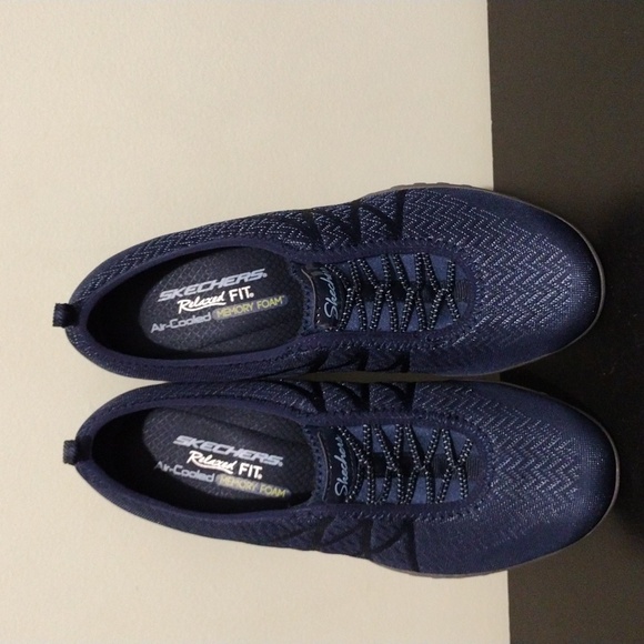 Skechers 8.5 Breathe Easy Made Ya Look Sneakers in Navy Relaxed Fit Air … - Picture 5 of 6